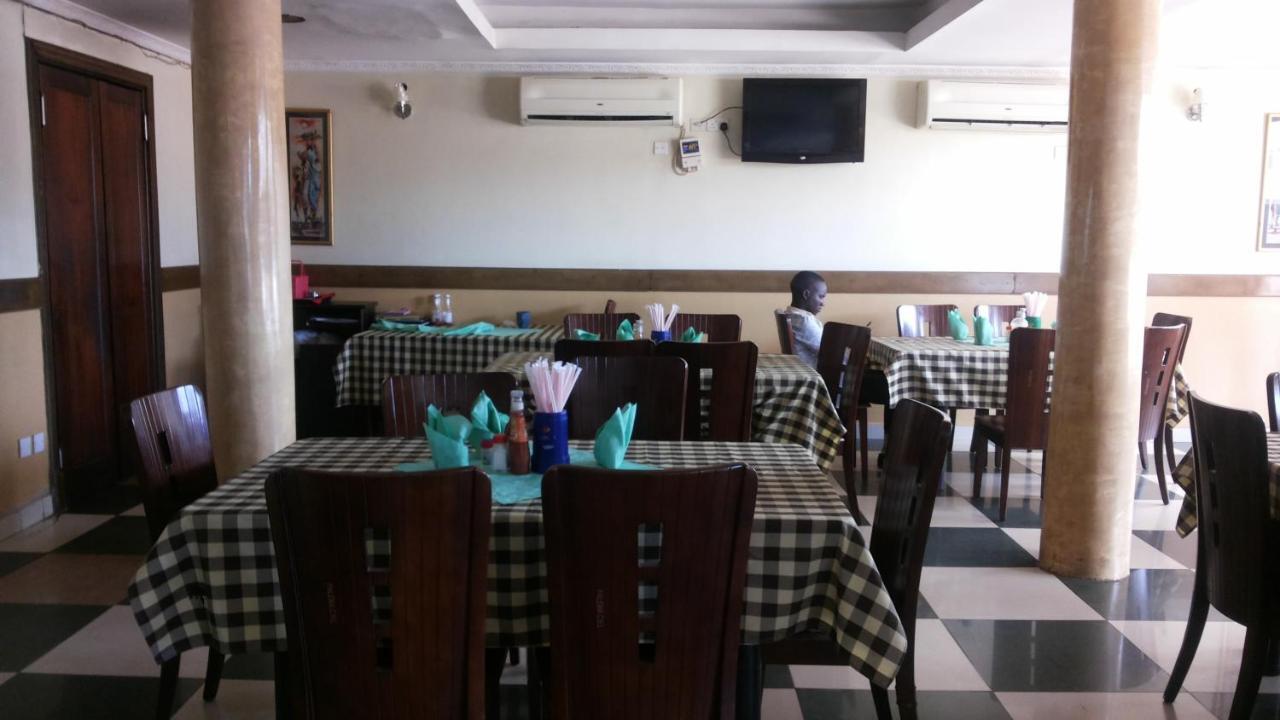 Palema Crown Hotel Gulu Εξωτερικό φωτογραφία